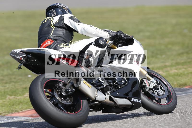 /45 10.08.2025 Plüss Moto Sport ADR/Freies Fahren/backside